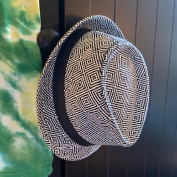 Vintage Hat - Picture 1 of 7
